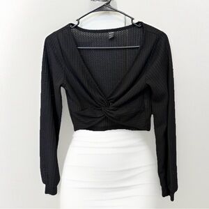 Women’s Black Long Sleeve Cropped Top Size S Twist V Neck Waffle Crop Festival
